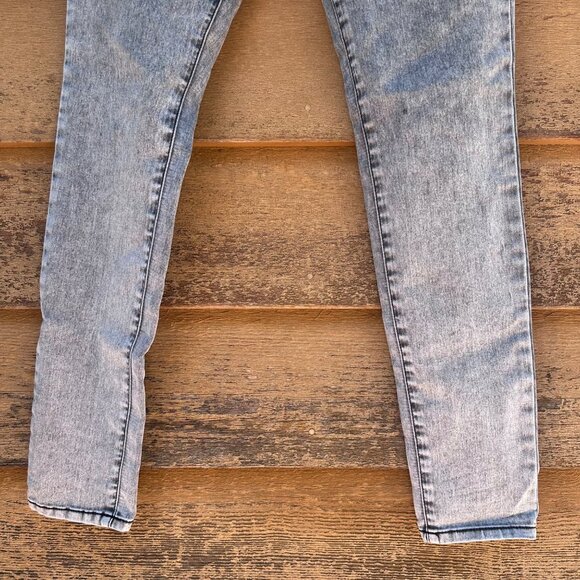 Forever 21 Stone Washed Gray High-Rise Skinny Jegging Jeans With Button & Zip Cl - Picture 5 of 14